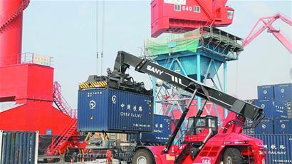 海鐵聯運 暢通國際動脈，守護島城春節物資供應